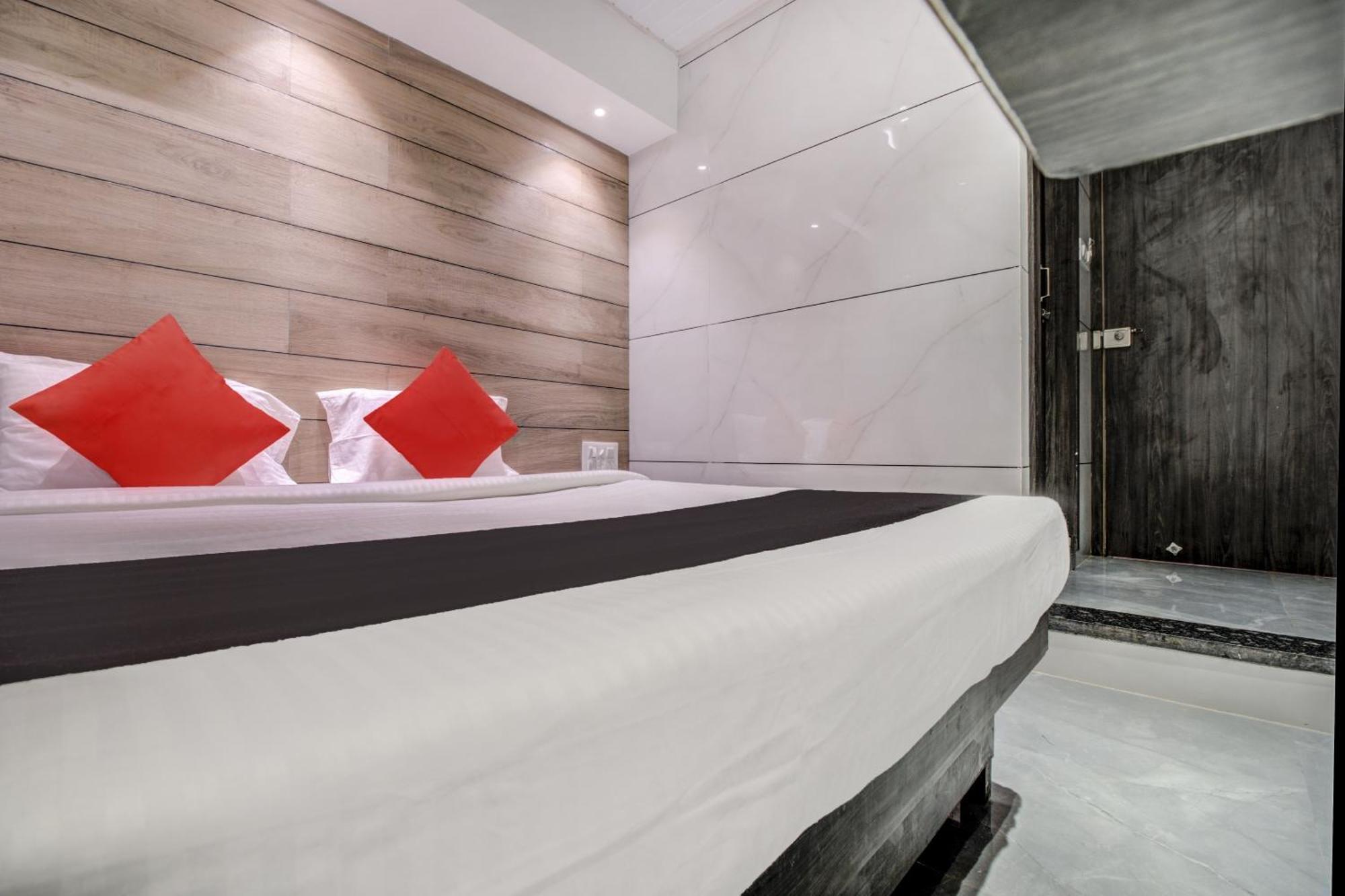 מומביי Hotel Spring Residency מראה חיצוני תמונה