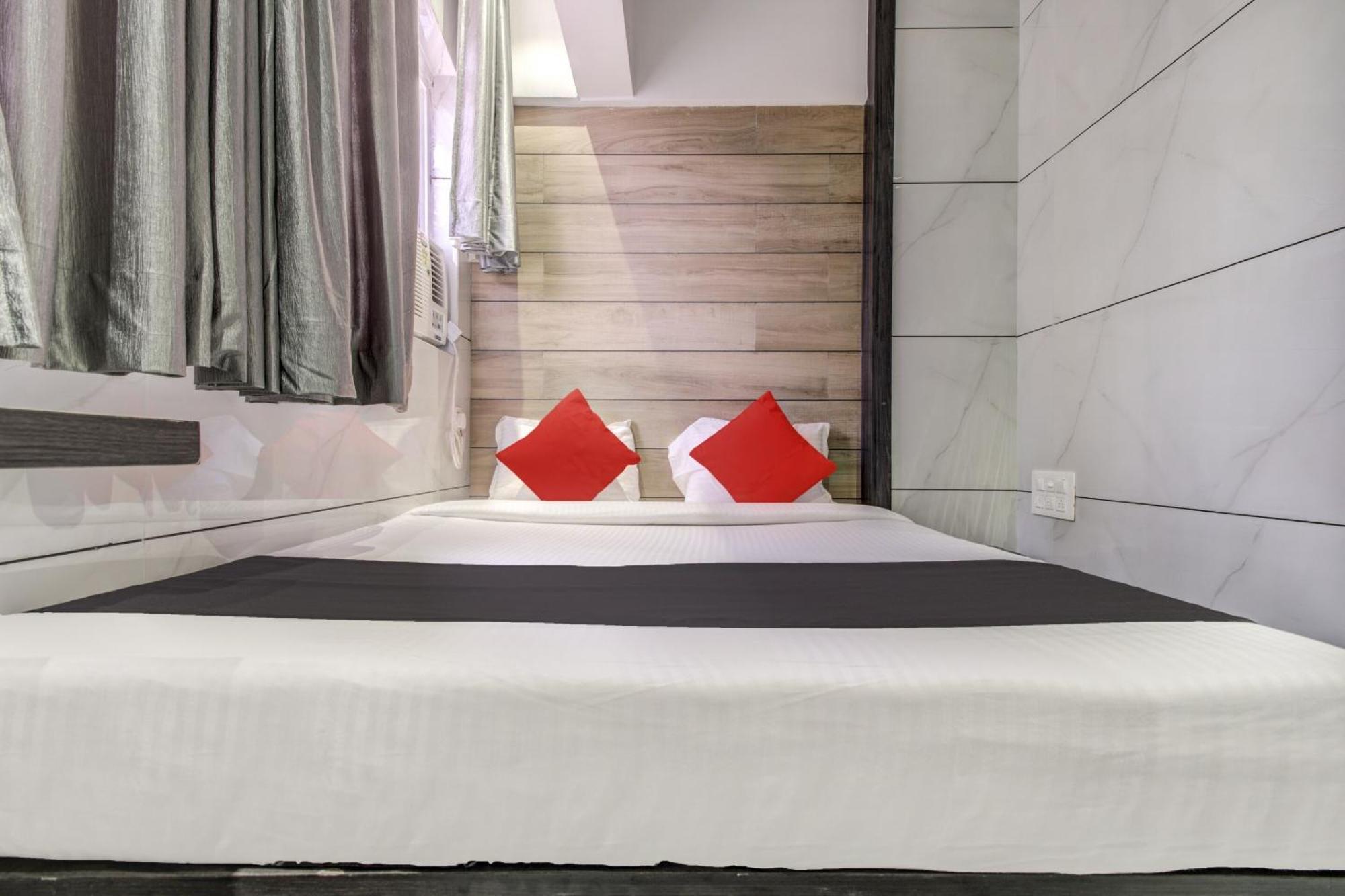 מומביי Hotel Spring Residency מראה חיצוני תמונה